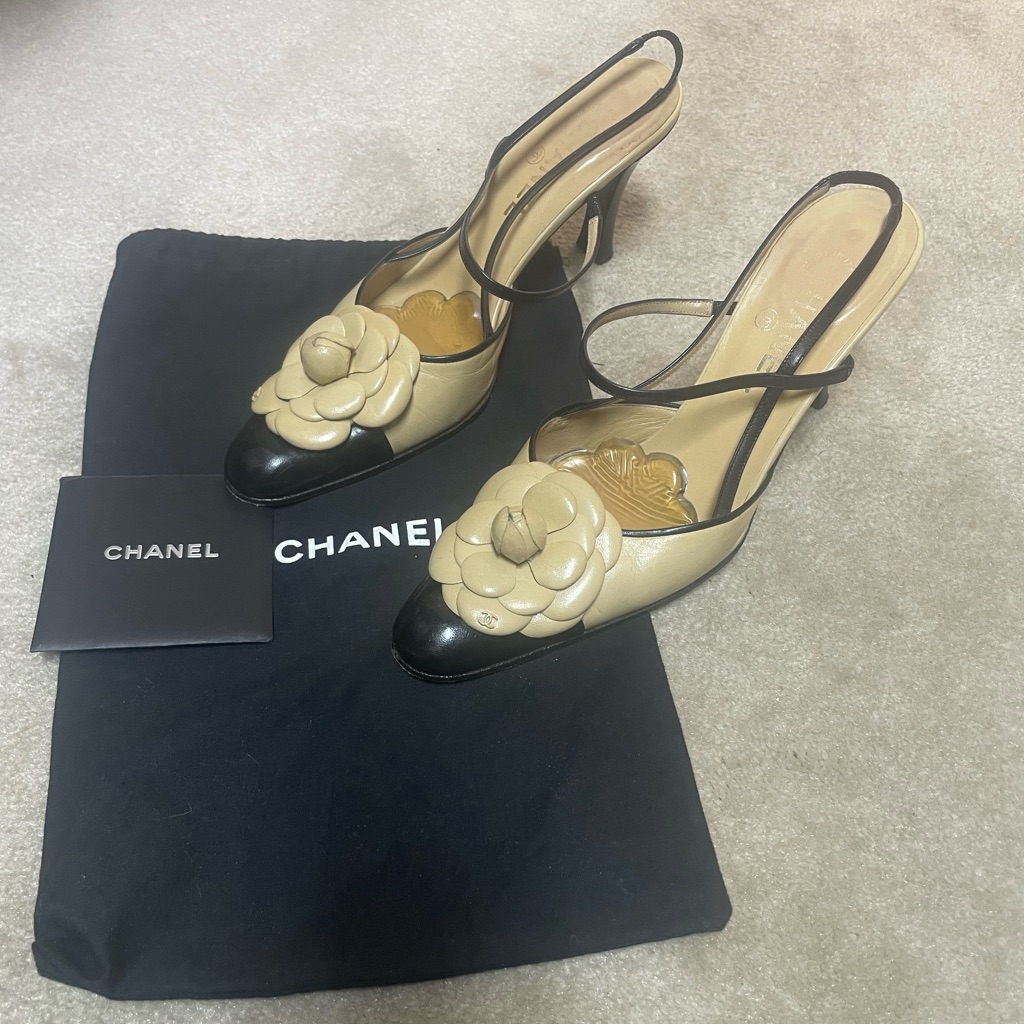 Chanel Beige And Black Floral Heels
